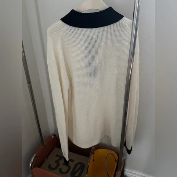 CHANEL Black and Cream V-Neck Sweater - Picture 7 of 14